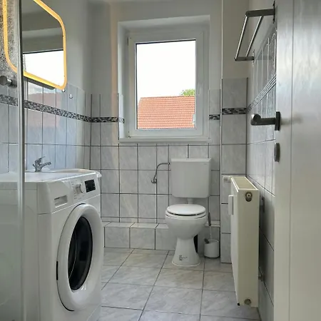 شقة Convenient For 4 *