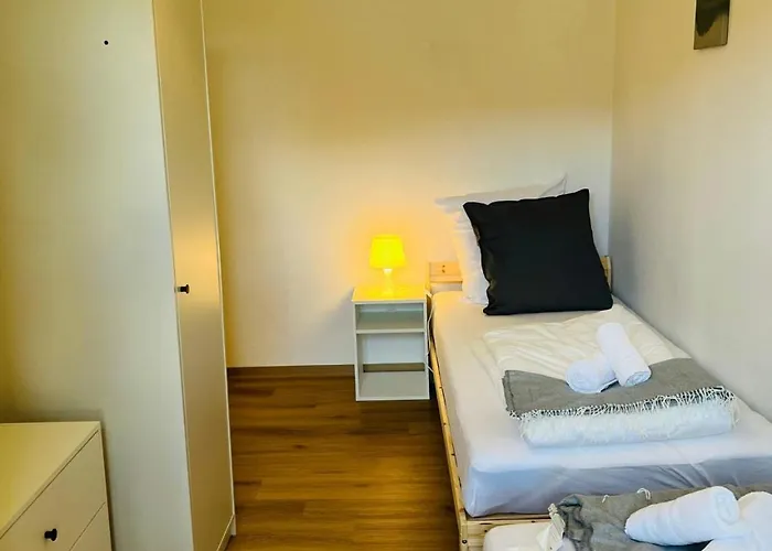 Convenient For 4 Apartment *